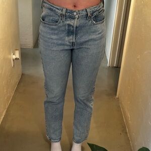 Levi’s Mid-rise Wedgie Jeans